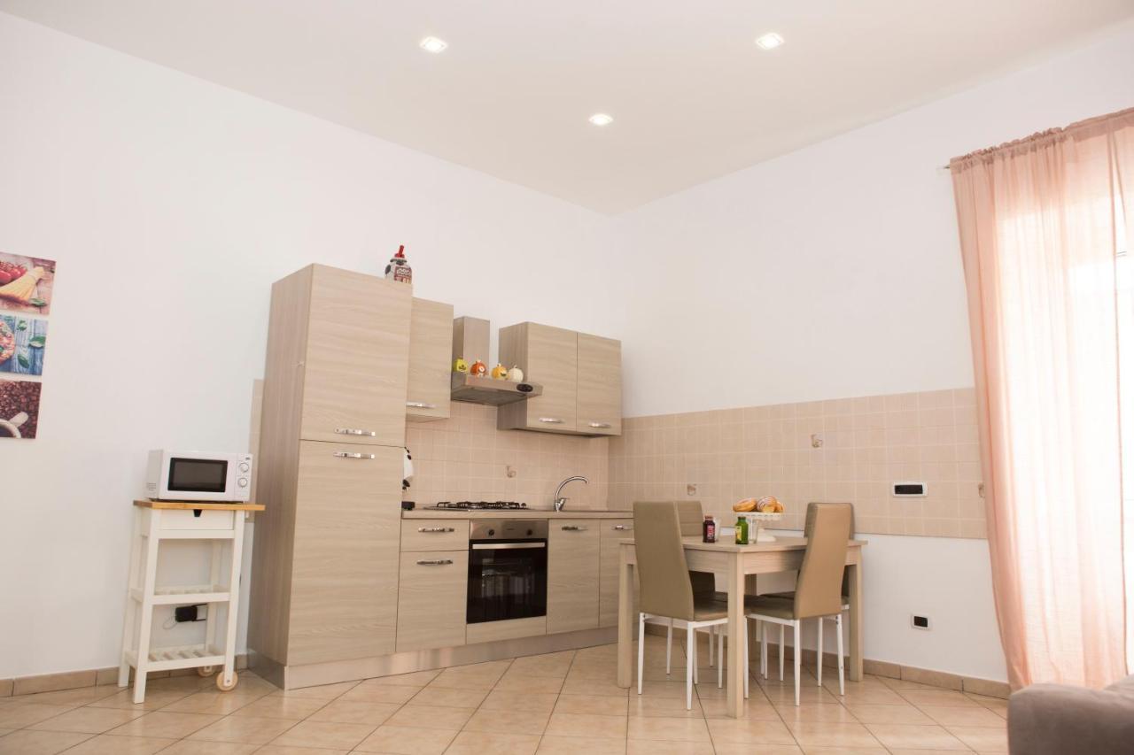 Airport House Apartment Naples Exterior photo