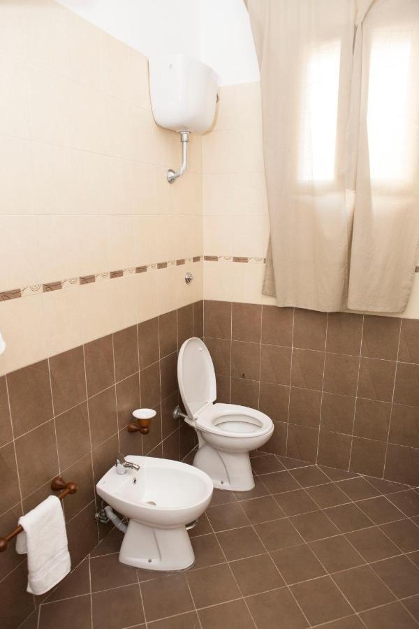 Airport House Apartment Naples Exterior photo