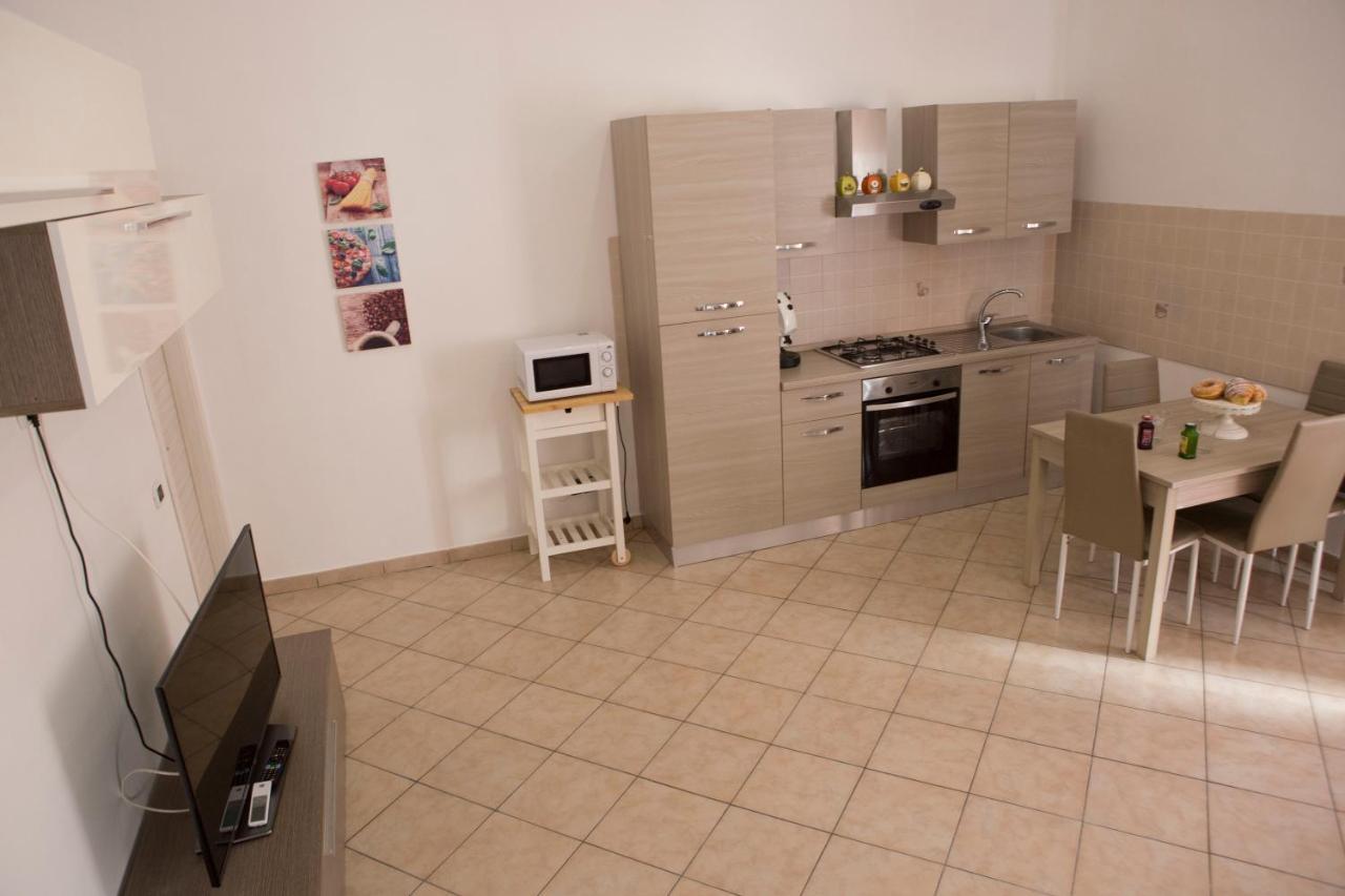 Airport House Apartment Naples Exterior photo