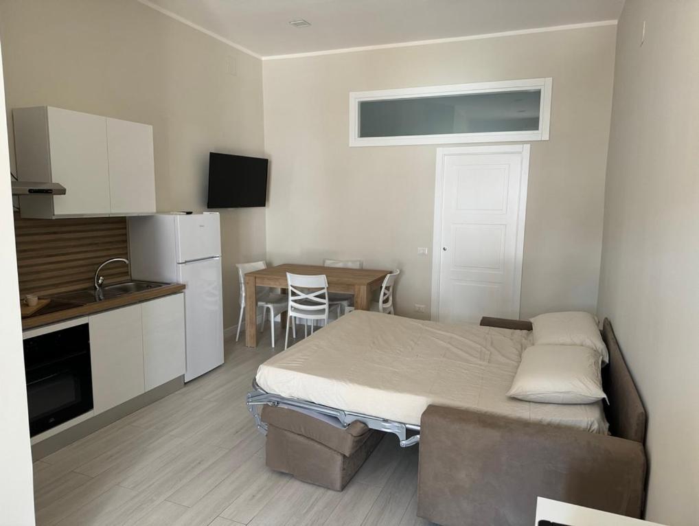 Airport House Apartment Naples Exterior photo